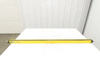 Sick C40E-1203DB200 C4000 Series Safety Light Curtain Sender 1200mm 21ms 24vdc