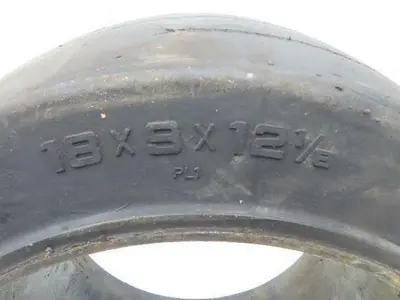 Clark 18x9x12-1/8 Press-On Forklift Tire Solid Smooth Black