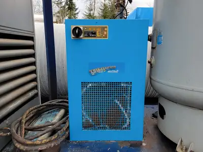 USED 1998 ATLAS COPCO GA 37