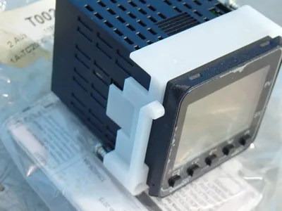NEW OMRON E5CCRW2DUM000