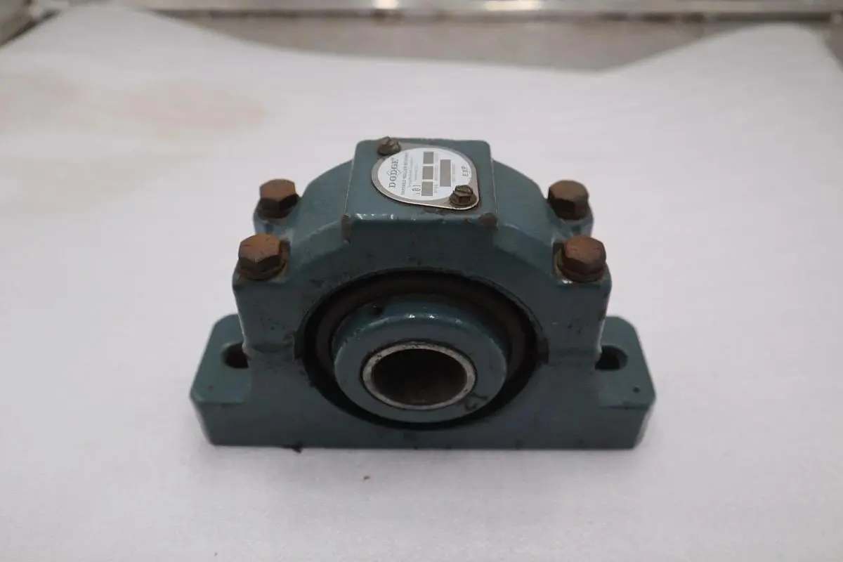 DODGE P2BDI106RE/ 023377 Roller Bearing Pillow Block - STOCK CC136