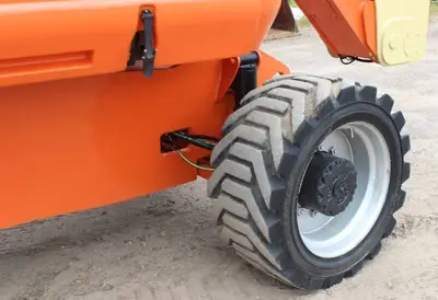JLG 800 A, 4WDTelescopic Articulating Boom Lift