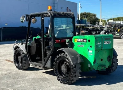 USED 2016 JCB 525-60