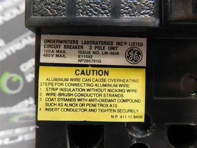 General Electric TLB134040 Circuit Breaker 40 Amps 480VAC 3 Pole 50/60 Hz Used