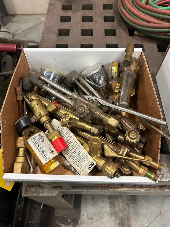 Used _UNKNOWN_ _UNKNOWN_ Welding Torches Virginia US | Myron Bowling Auctioneers Inc #1553529