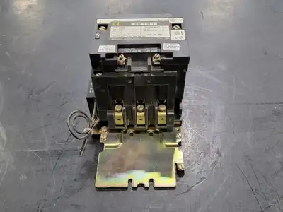 USED SQUARE D 8536SDO1V02S