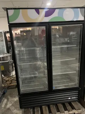 Used TRUE GDM - 49F - LD Display Freezers Missouri US | BAM Discount Restaurant Equipment #1397929