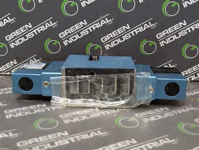 MAC MAC125A-V2B2-PM-111DA(UNIV) Double Solenoid Valve Assembly New NIB