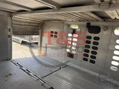 Used 2019 WILSON _UNKNOWN_ Livestock Trailers Illinois US | T&S Trailer Pool #1509473