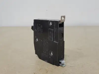 USED SQUARE D QOB130