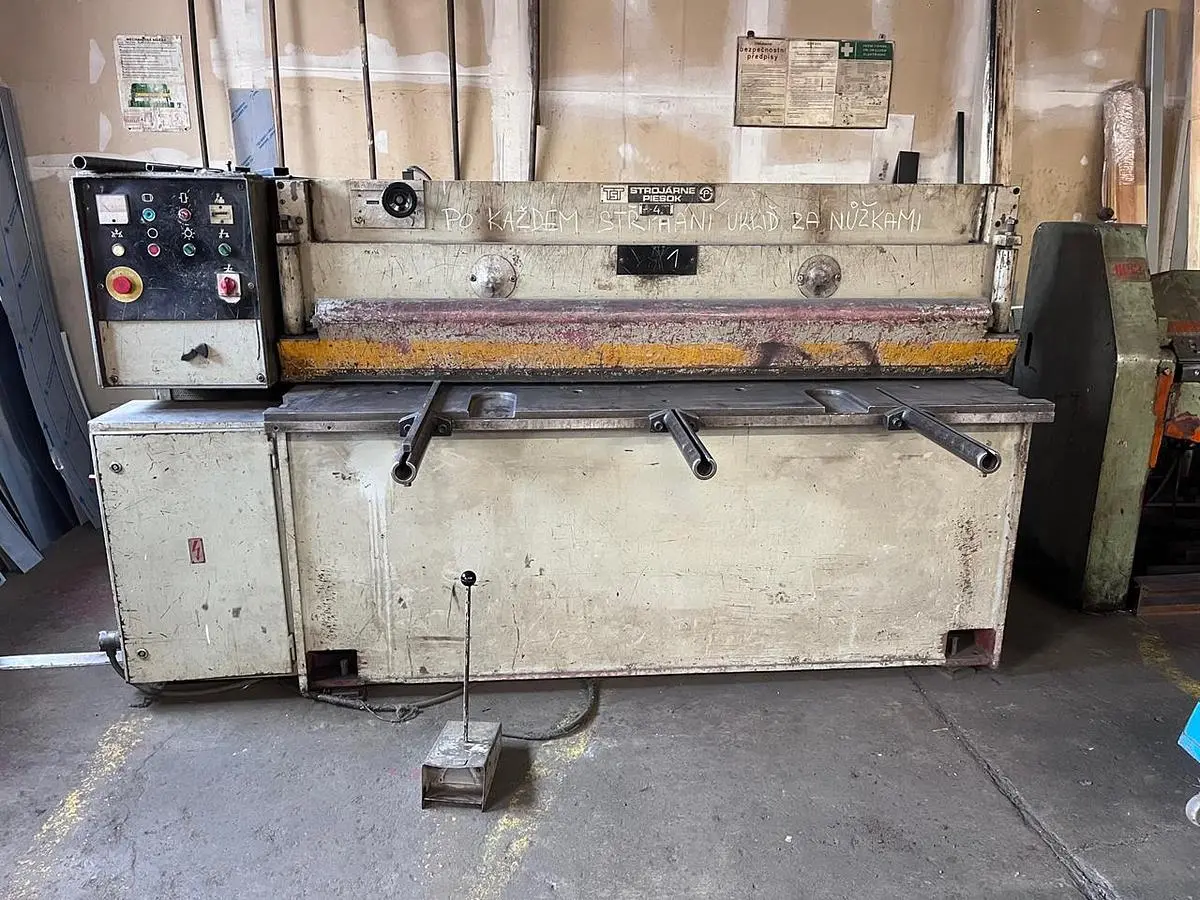 Used 1987 PIESOK NTC 2500/4 Sheet Metal Shears CZ | Amaron s.r.o. #1068224