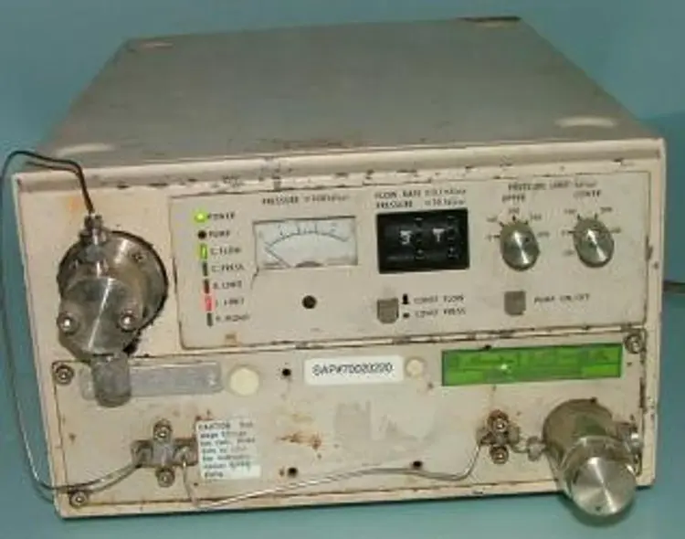 Used SHIMADZU GC-14A GAS CHROMATOGRAPH NO. C10893600723 Liquid Chromatography Systems Texas US | Bamko Surplus Process Equipment #939449