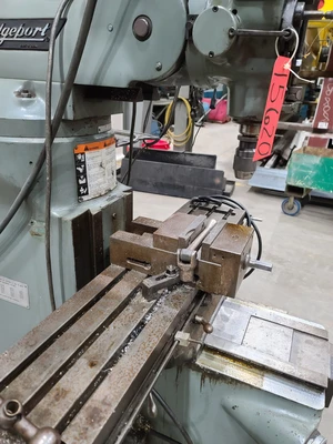 Bridgeport Series I Vertical Mill, 9″ x 42″ Table, 2 HP