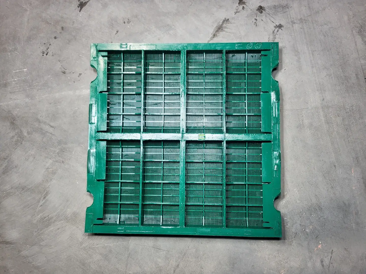 Crate Panel, M0.5X8.8, 305X305X30, HFFLAT