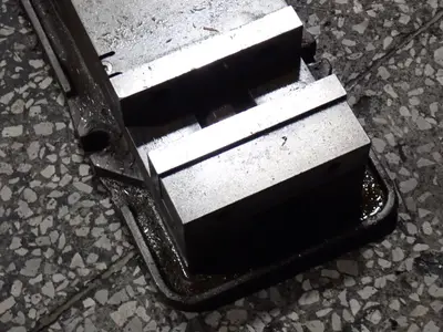 8" 8" Vise