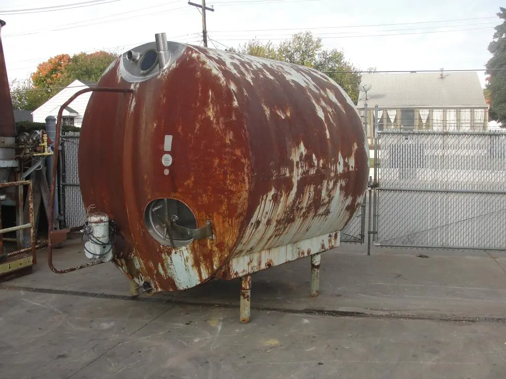 SPC7508  Tank 1700 gallon horizontal tank, Stainless Steel Contact Parts