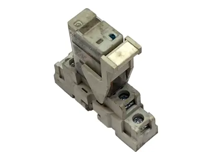 Used AutomationDirect Relay 24VDC W/ 781-1C-SKT DIN Rail Socket 15A Relays & Switches Michigan US | Maverick Industrial Sales #1395187