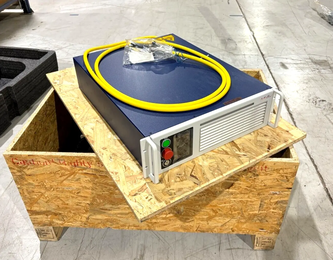 New | in-Stock IPG YLR-400-WC-Y14,P30-001214 Lasers / Laser Systems Michigan US | Maverick Industrial Sales #1453925