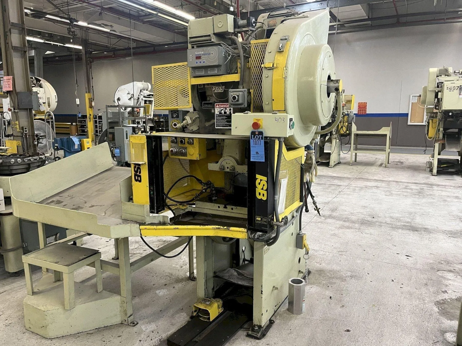 USED FEDERAL 22 TON