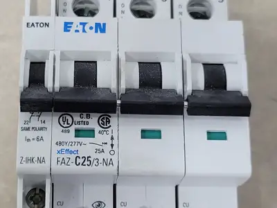 USED EATON FAZ-C25/3-NA