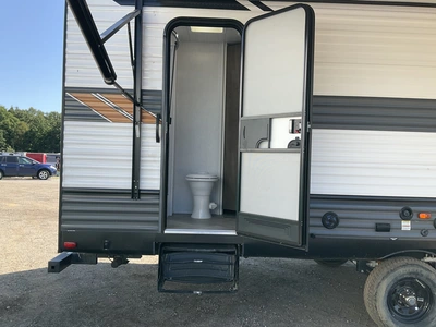 Used 2022 WILDWOOD 26DBUD Campers, Caravans, Motorhomes Michigan US | Miedema Asset Management Group #1372856