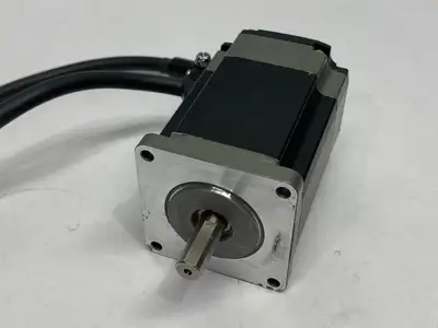 Used ORIENTAL MOTOR CLOSED LOOP STEPPER MOTOR DC INPUT 2.36 IN. (60 MM) Motors (misc) | Maverick Industrial Sales #1102649