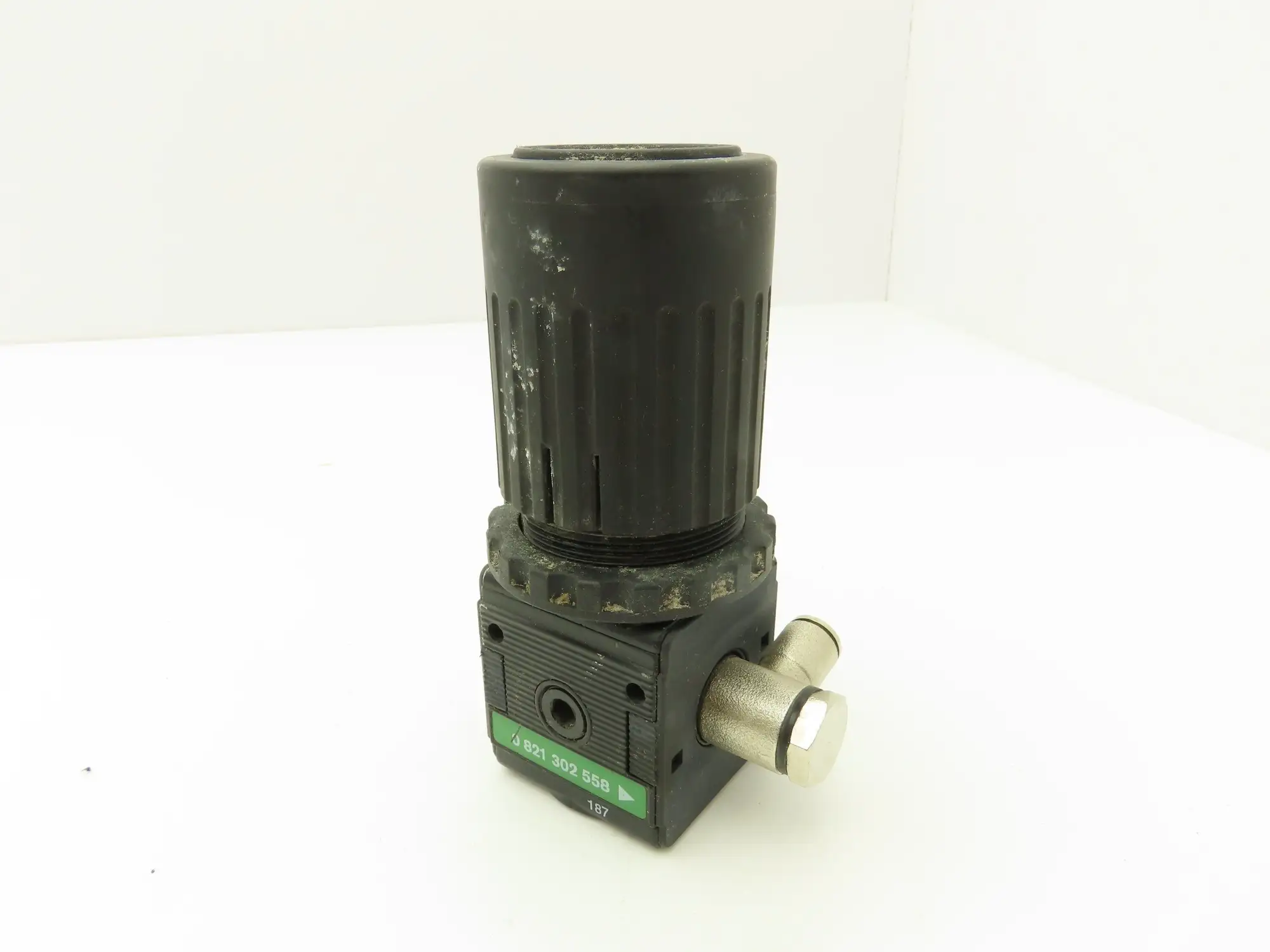 Bosch 0821302558 1/4" Air Line Pressure Regulator 10 Bar 145 PSI