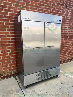 USED VWR GTVWG49FSSA STAINLESS STEEL DOUBLE DOOR FREEZER - 25°C 49 CU, FT.
