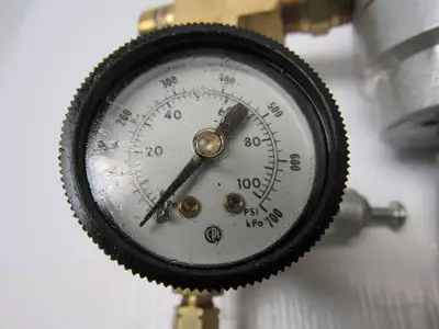 Monnier 118-1000-4 Pressure Regulator W/111-3001-2 & Nuair NA3139 W/Gauge