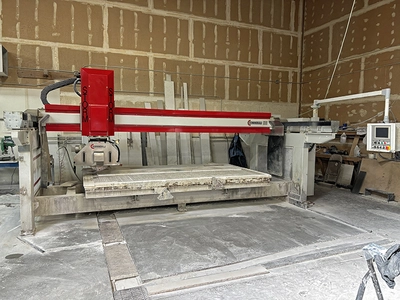 Stone Fabricator to Residential and Commercial Industry