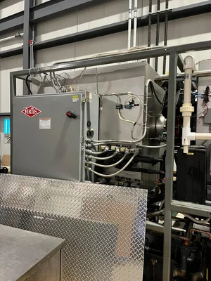 Lyophilizer VIRTIS FREEZE DRYER Freeze Dryer / Lyophilizer Model: BM4000 LL-55 # 3426