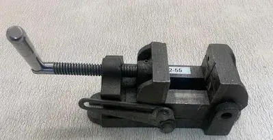 USED PIVOTAL VISE