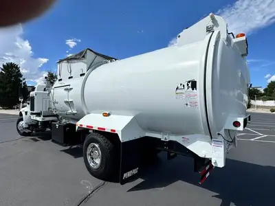 Used 2014 INTERNATIONAL DURASTAR 4400 Vacuum Truck Utah US | Global Remarketing #1358185