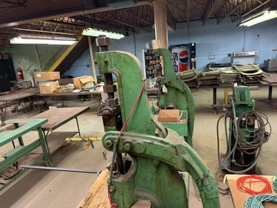 Used _UNKNOWN_ _UNKNOWN_ Kick Presses Michigan US | Miedema Asset Management Group #1360913