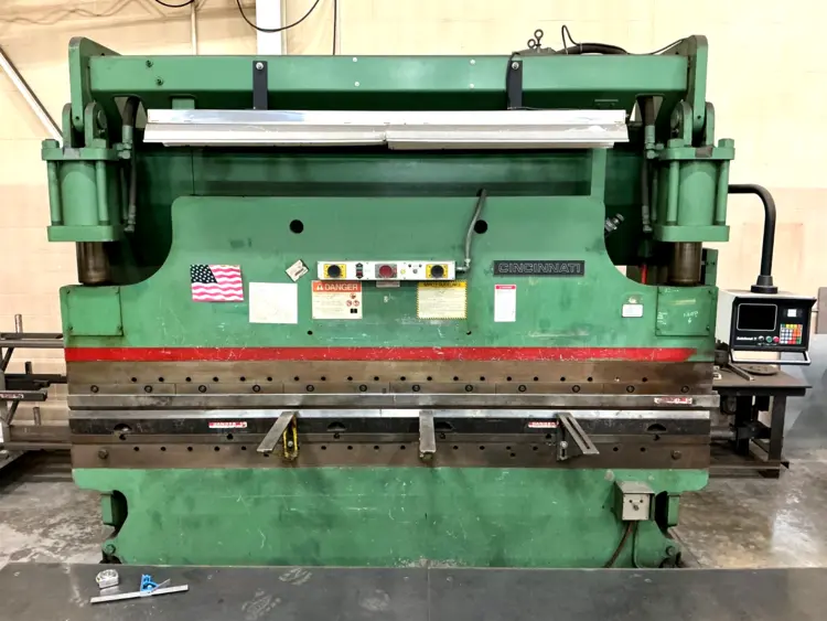 Used CINCINNATI 175CBx10ft. Press Brakes | Equipment Recovery Corp. #1330950