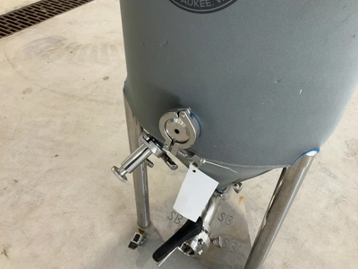 Used SPIKE BREWING CF15 CONICAL FERMENTER/UNITANK WITH INSULATED CONICAL JACKET 18 GALLONS Brewing Equipment Michigan US | Miedema Asset Management Group #1580116