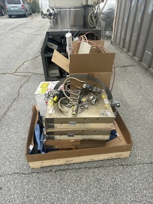 Used Perkin-Elmer 4410 Vacuum Coating California US | Davliegogo LLC #1706841