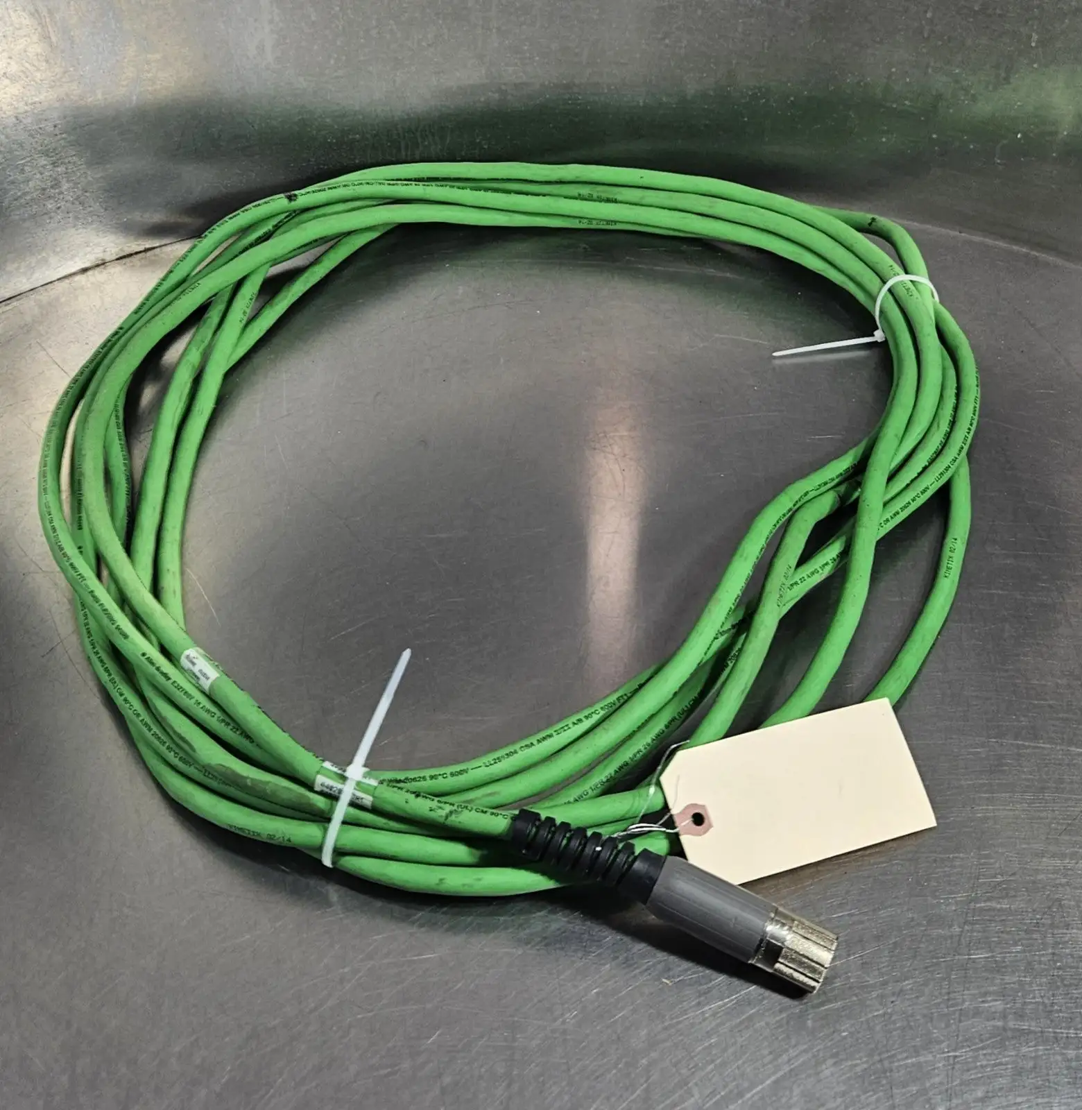 Used Allen-Bradley 2090-CFBM7DF-CDAF15 Cable & Wire South Carolina US | Palmetto Automation #1159291