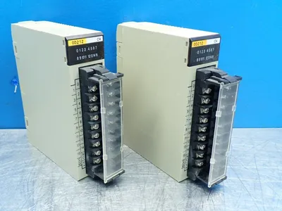 USED OMRON C200HOD212