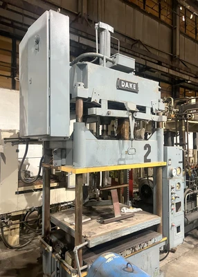 USED USED DAKE PRESSES DAKE 27-477 PRESS
