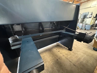 _UNKNOWN_ Amada CSH-220 Sheet Metal Shears | Amiron Machinery (13)