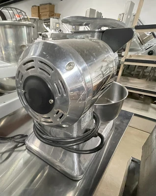 72-0375 Fama FGSM107 Grater