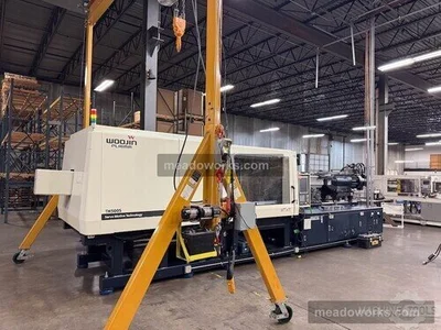 Used 2017 WOOJIN TH500S Injection Molding Machines Illinois US | Meadoworks #1492080