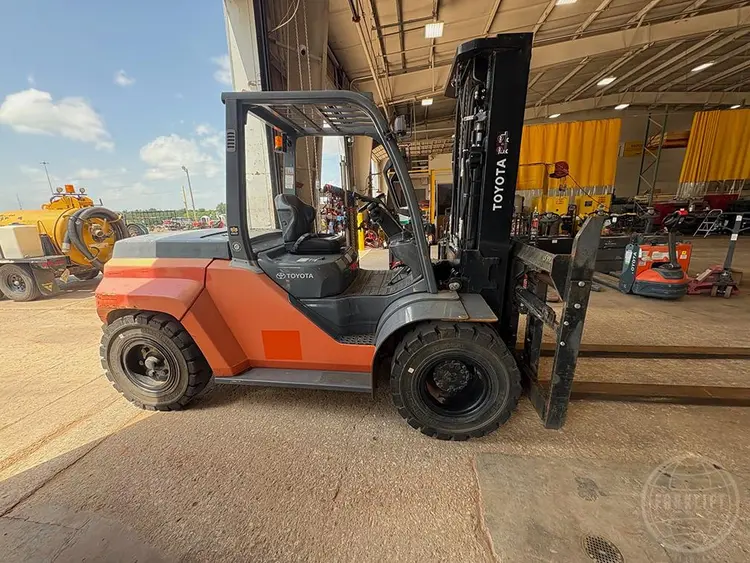 Used 2019 TOYOTA 8FD70U Misc Forklifts Illinois US | Forklift Exchange #1273065