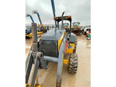 2015 JOHN DEERE 210L Utility Tractors | Steam Well LLC (8)