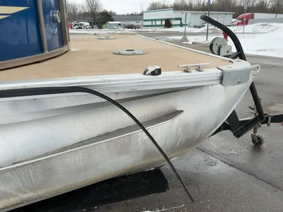 Used 2015 BENTLEY 220 FISH N RIDE Boats (Misc) Michigan US | Miedema Asset Management Group #1693321
