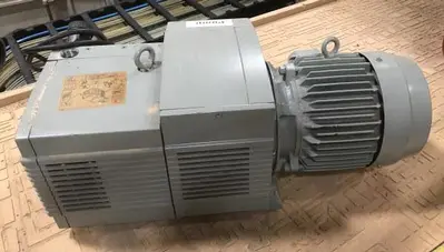 BECKER KVT 3.60, 3 HP ROTARY-VANE VACUUM PUMP