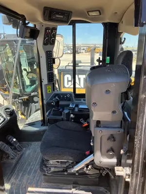 USED 2013 Caterpillar 966K