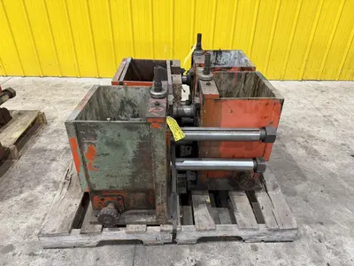 DAHLSTOM MODEL 500 ROLLFORMER HEADS / GEAR BOXES, FOR 2.5" SPINDLES: STOCK #23425