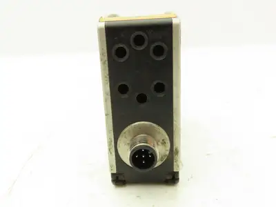 Balluff 66M-LA04-S92-C Photoelectric Distance Sensor 24VDC 20cm-2m